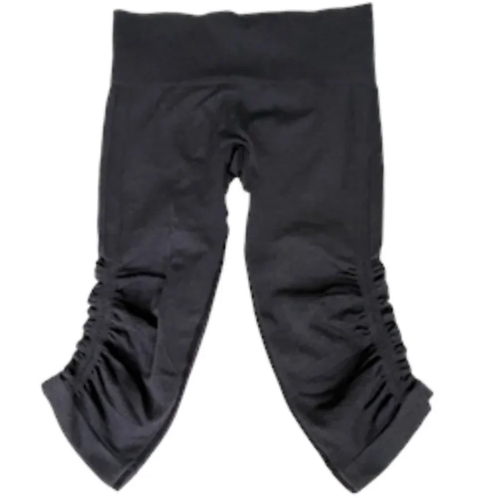 lululemon athletica In The Flow Crop II Charcoal  Size 4